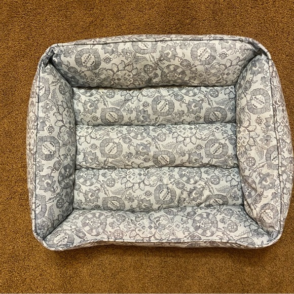 Other - ❤️‍🩹Host Pick Medium Dog Bed